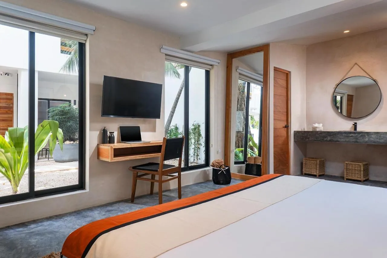 Hotel Aalada Playa Del Carmen
