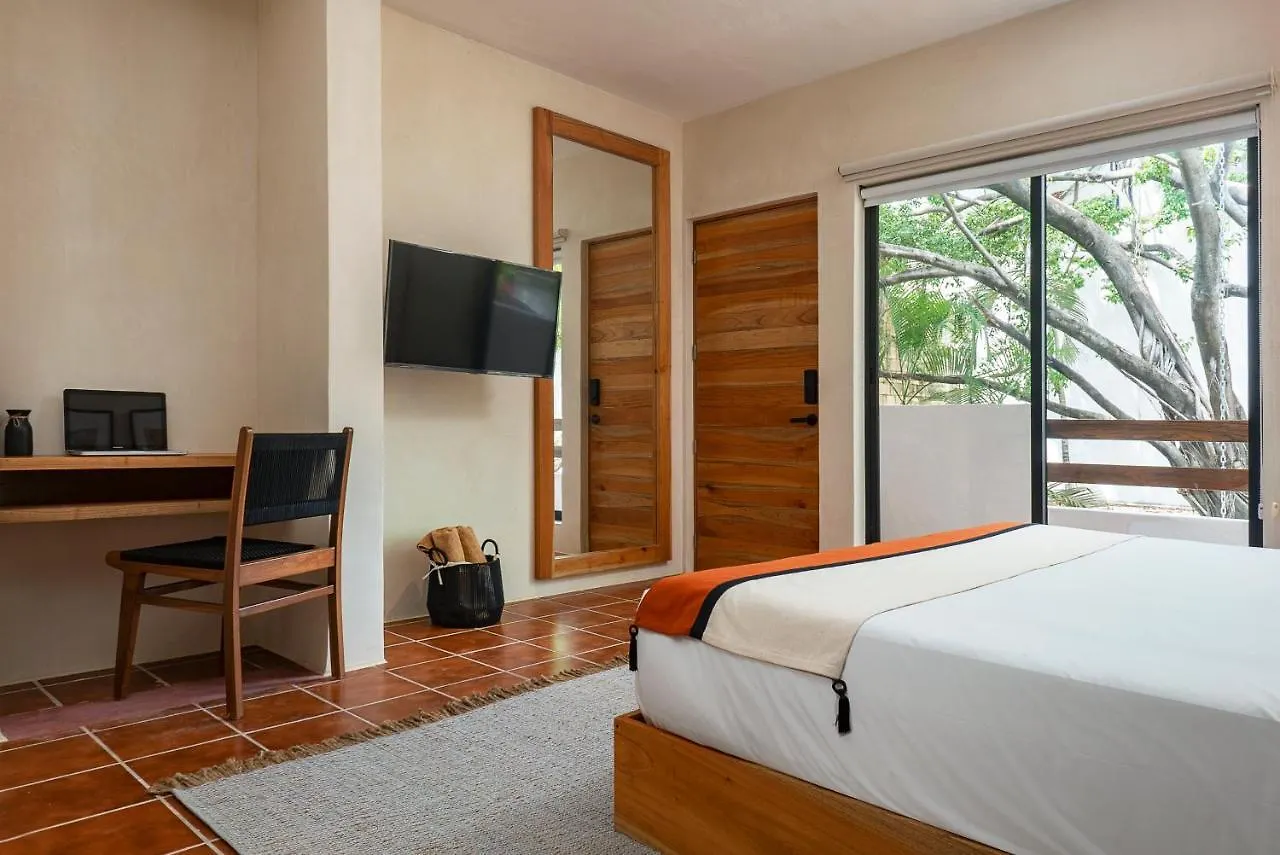 Hotel Aalada Playa Del Carmen